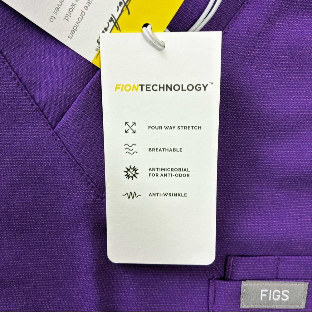 NWT Figs Leon Two Pocket Scrubs Top Mens Size Small Ultra Violet FM1500 - Picture 7 of 16